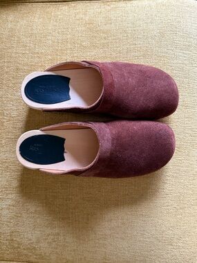 Swedish Hasbeens Chestnut Suede Clogs with Black Heel Pad